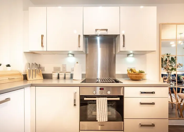 Price - Contact Us -cityscape Beautiful In The Heart Of The Action Roma