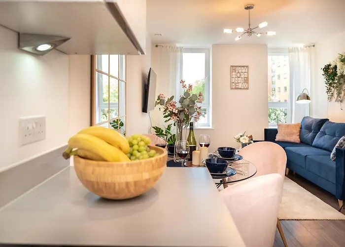 Appartamento Price - Contact Us -cityscape Beautiful In The Heart Of The Action *