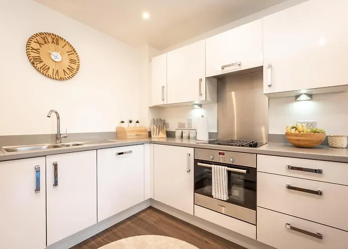 Price - Contact Us -cityscape Beautiful In The Heart Of The Action Appartamento Roma