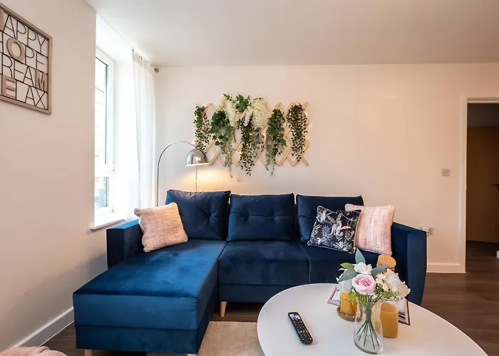 Appartamento Price - Contact Us -cityscape Beautiful In The Heart Of The Action *
