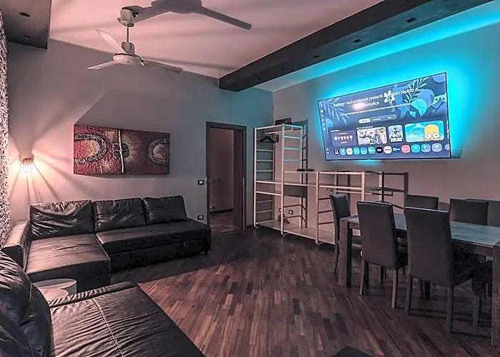Appartamento Price - Contact Us -cityscape Beautiful In The Heart Of The Action